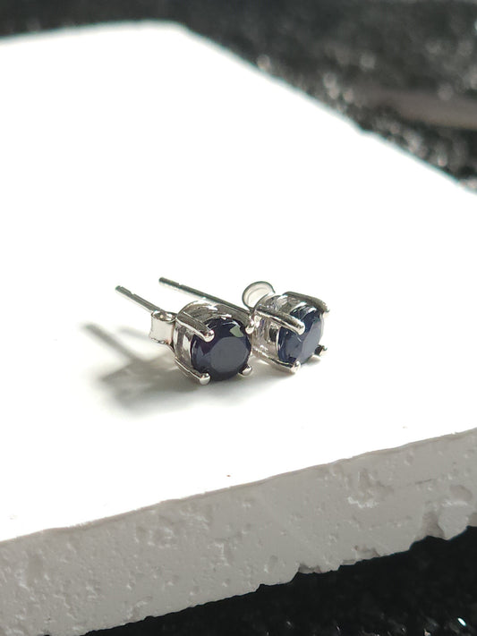 Round Sapphire Earrings (5mm)
