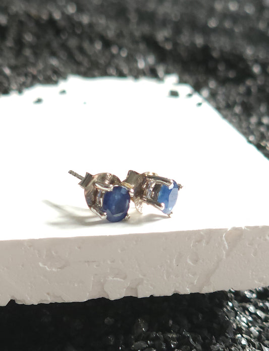 Oval Cut Sapphire Earrings (5.0 x 4.0mm)