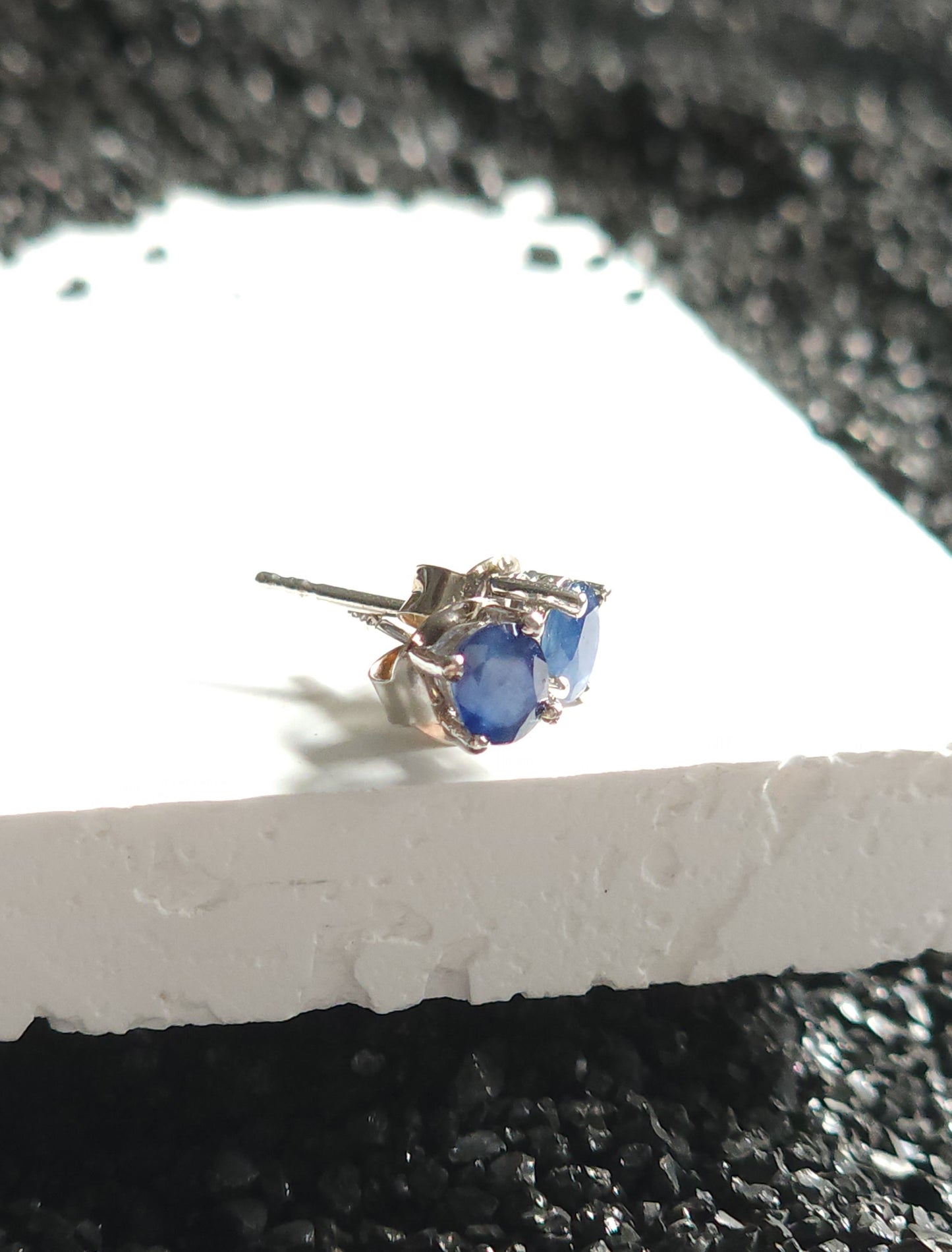 Oval Cut Sapphire Earrings (5.0 x 4.0mm)